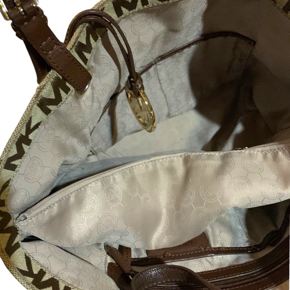Michael Kors Tan Canvas multi pocket tote with leather trim - Picture 6 of 10
